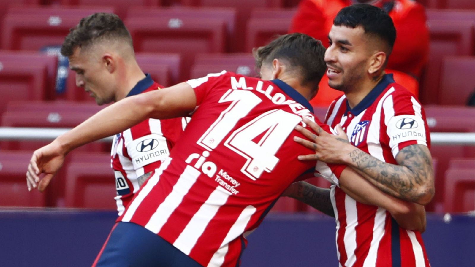 Correa y Llorente, los dos grandes protagonistas del partido en el Wanda.