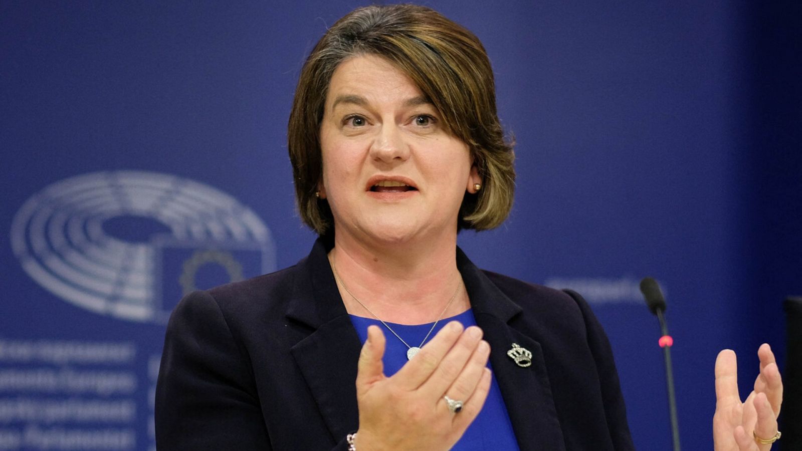 Foto de archivo de Arlene Foster, líder del DUP y ministra principal de Irlanda del Norte. OLIVIER HOSLET / POOL / AFP