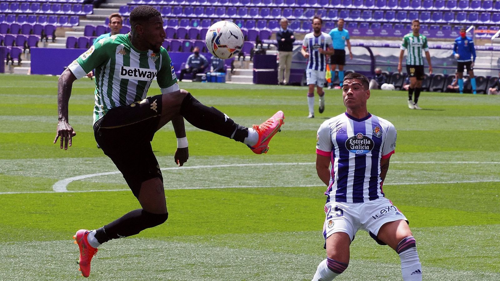 Betis y Valladolid firman un empate que sabe a poco