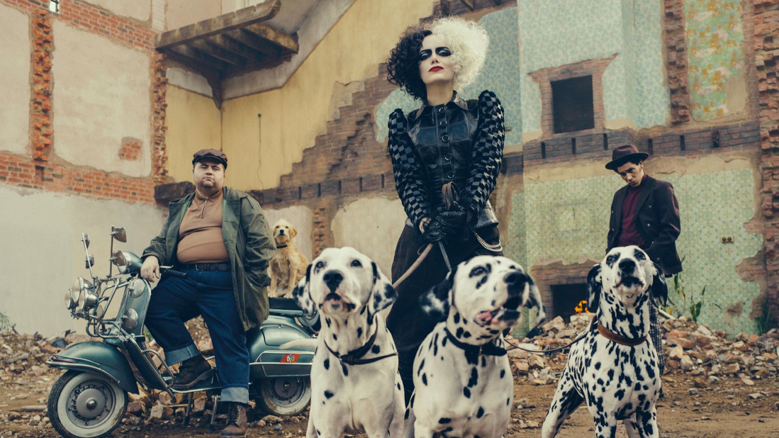 Emma Stone es Cruella de Vil