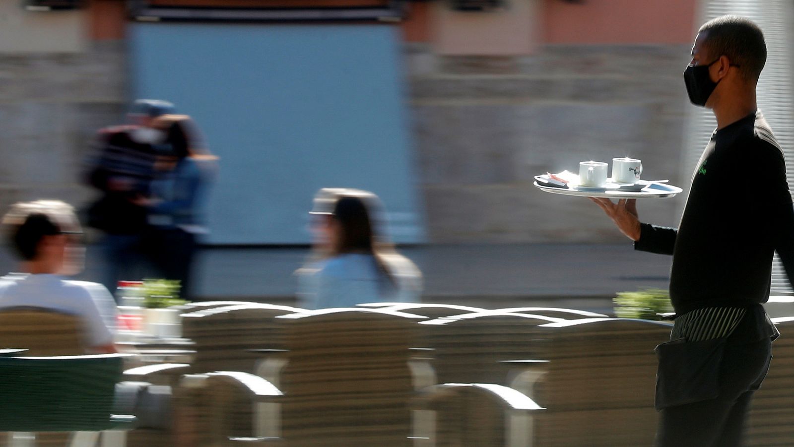 Los camareros denuncian la poca correlación entre las horas trabajadas y las cotizadas