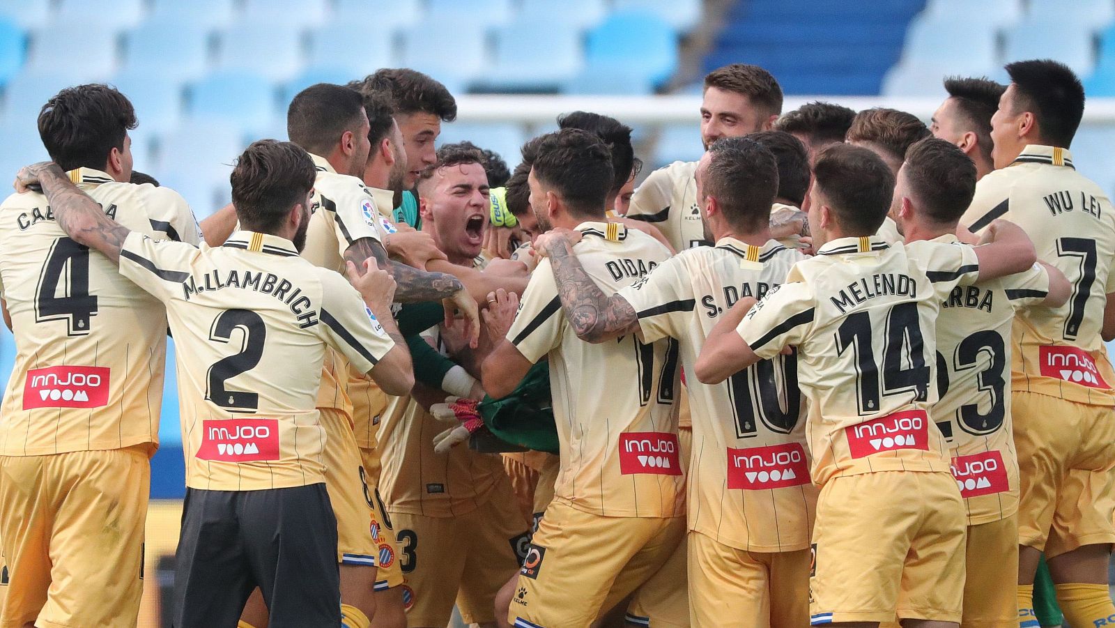 Los jugadores del Espanyol celebran su ascenso a Primera División.