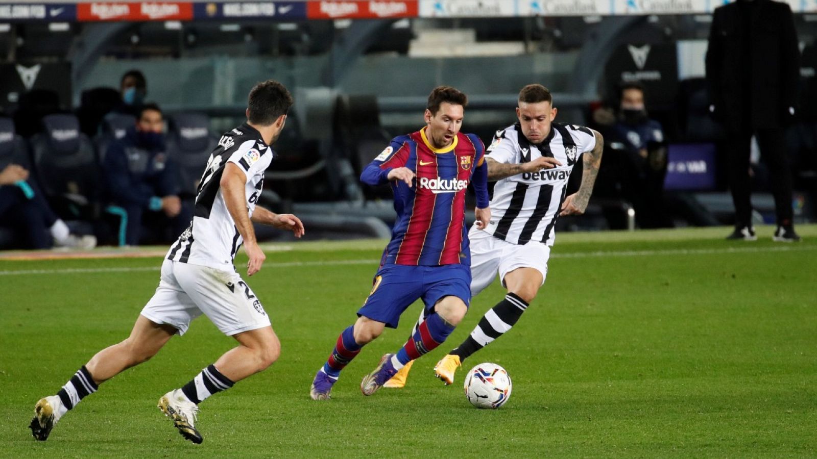 Imagen del partido Barcelona-Levante de la Liga 2020-2021 disputado en el Camp Nou.