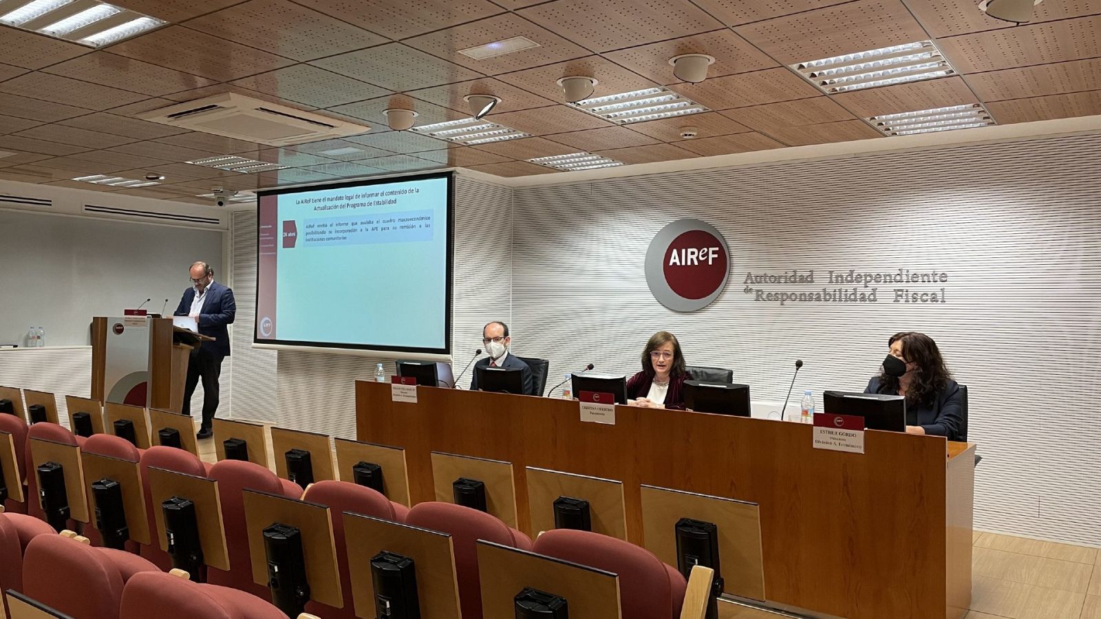 Presentación del informe de la AIReF este martes