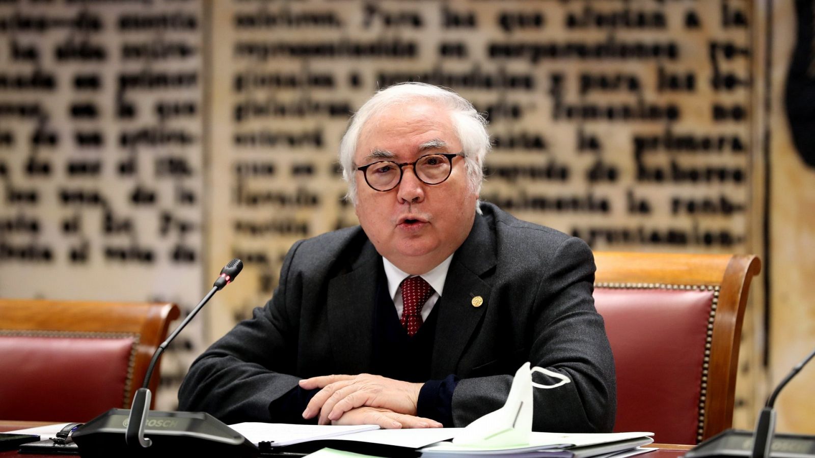 El ministro de Universidades, Manuel Castells, en una comparecencia en el Senado