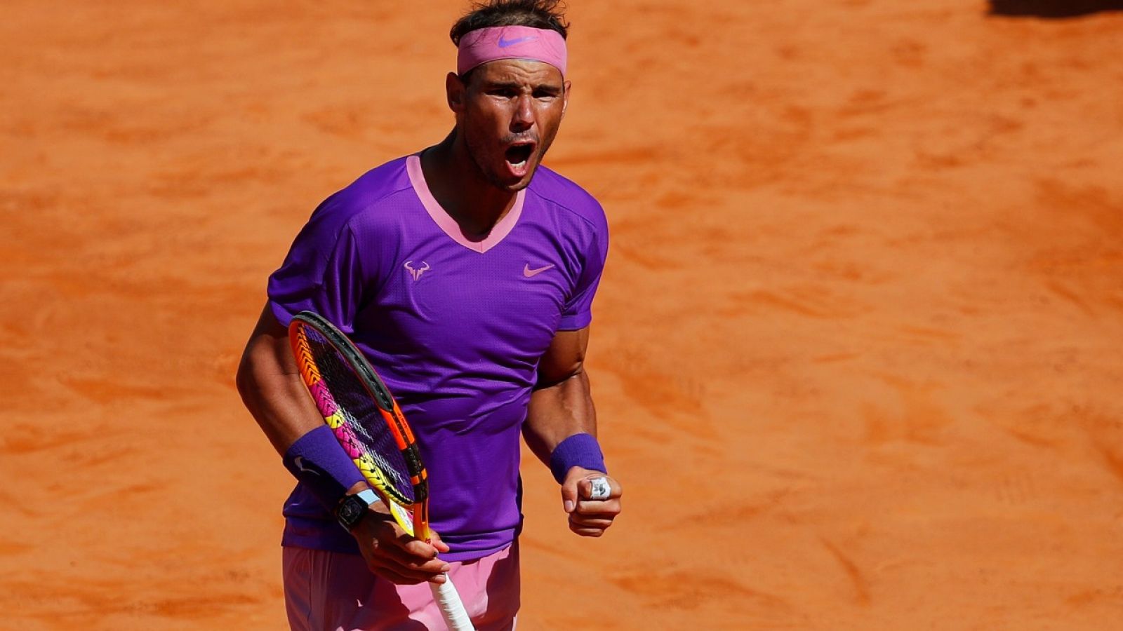 El tenista español Rafa Nadal durante el partido ante Denis Shapovalov en Roma.