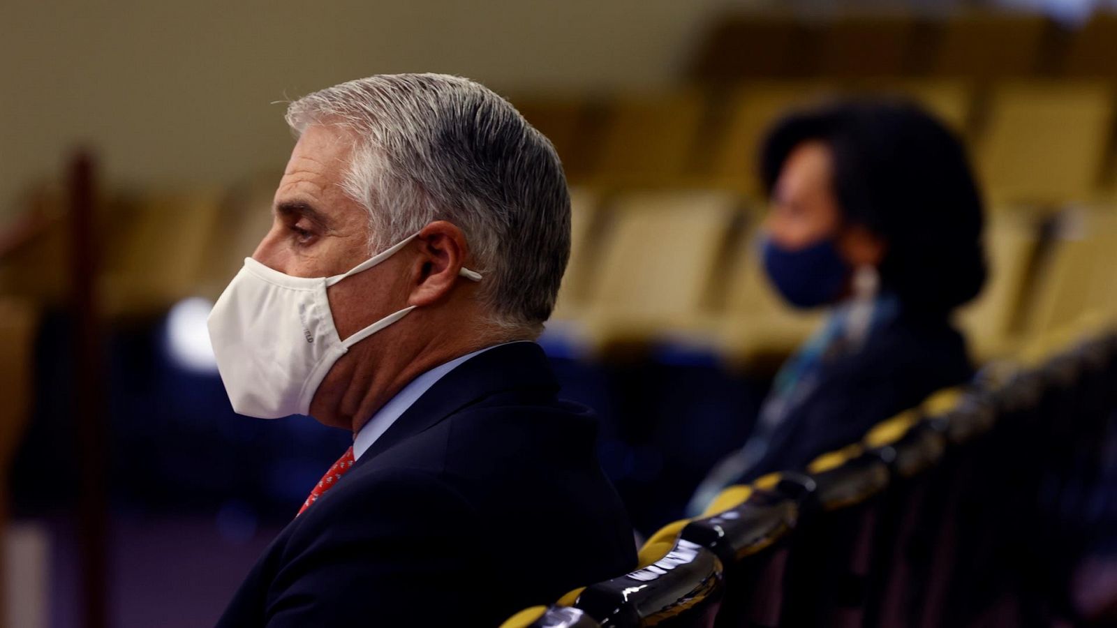 Andrea Orcel y Ana Botín durante el juicio de este miércoles