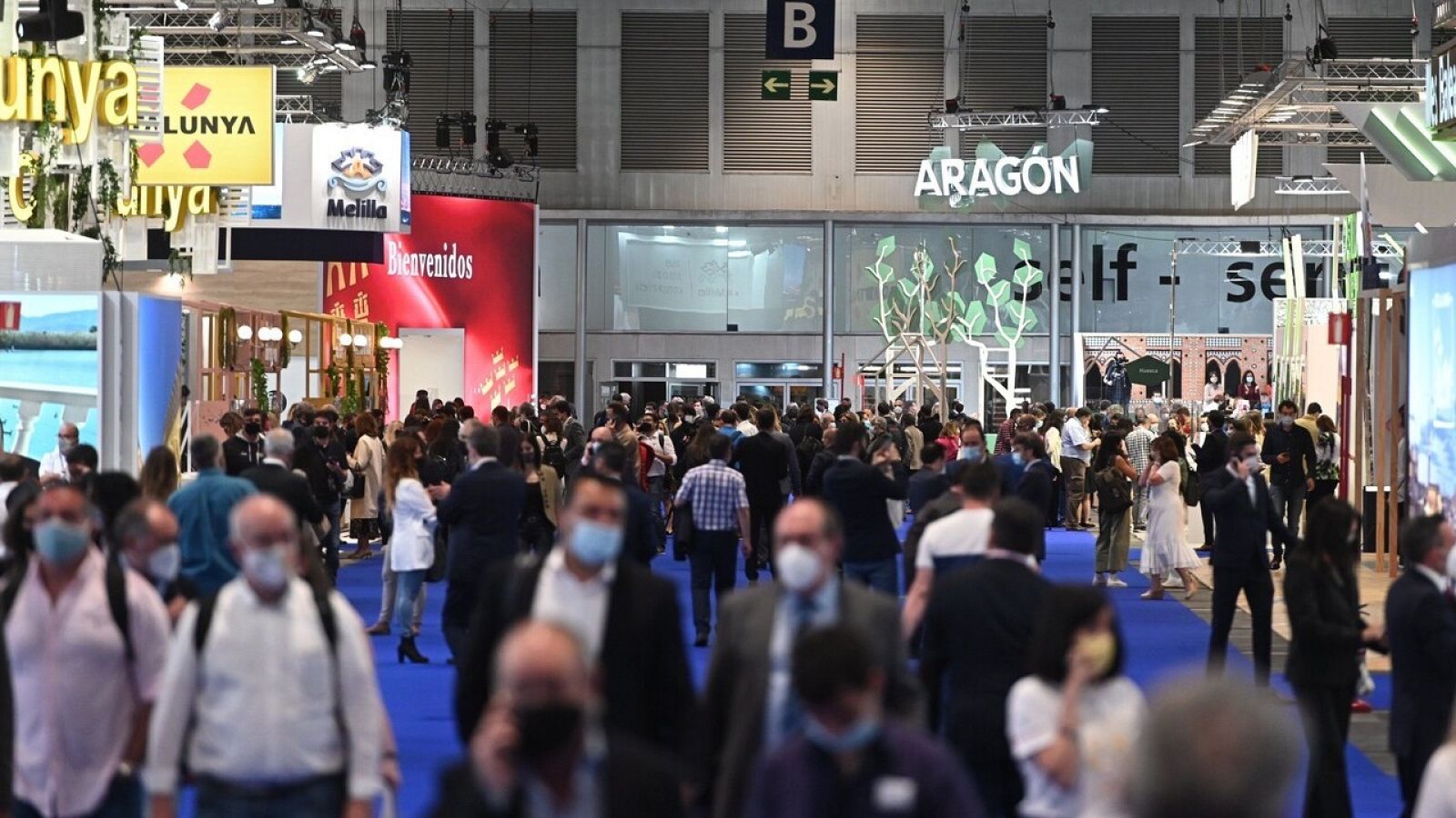  Visitantes en la 41ª edición de Fitur, marcada por la reducción de aforo y de expositores