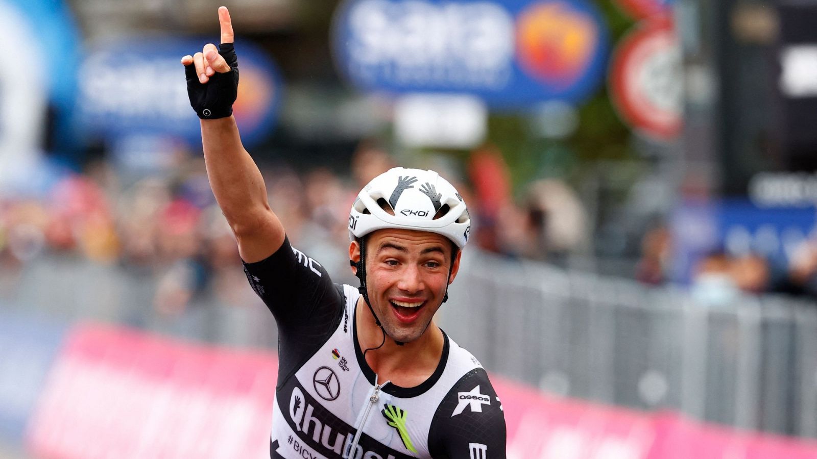 Victor Campenaerts gana la etapa 15 del Giro