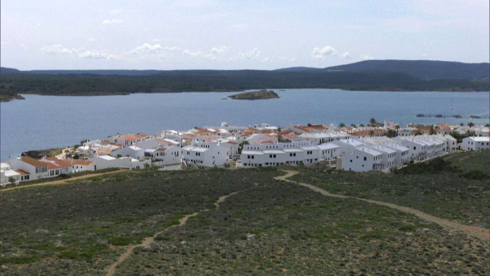 Vista de Fornells desde la torre inglesa.