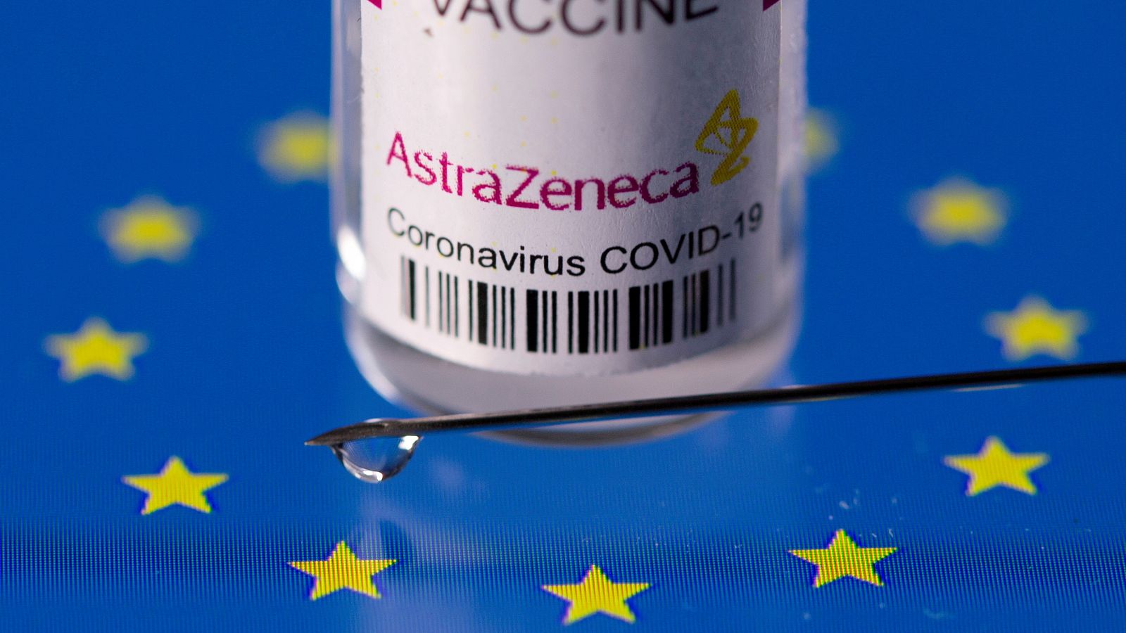 AstraZeneca debía entregar a la UE 300 millones de dosis en el primer semestre, pero sólo ha entregado 55.