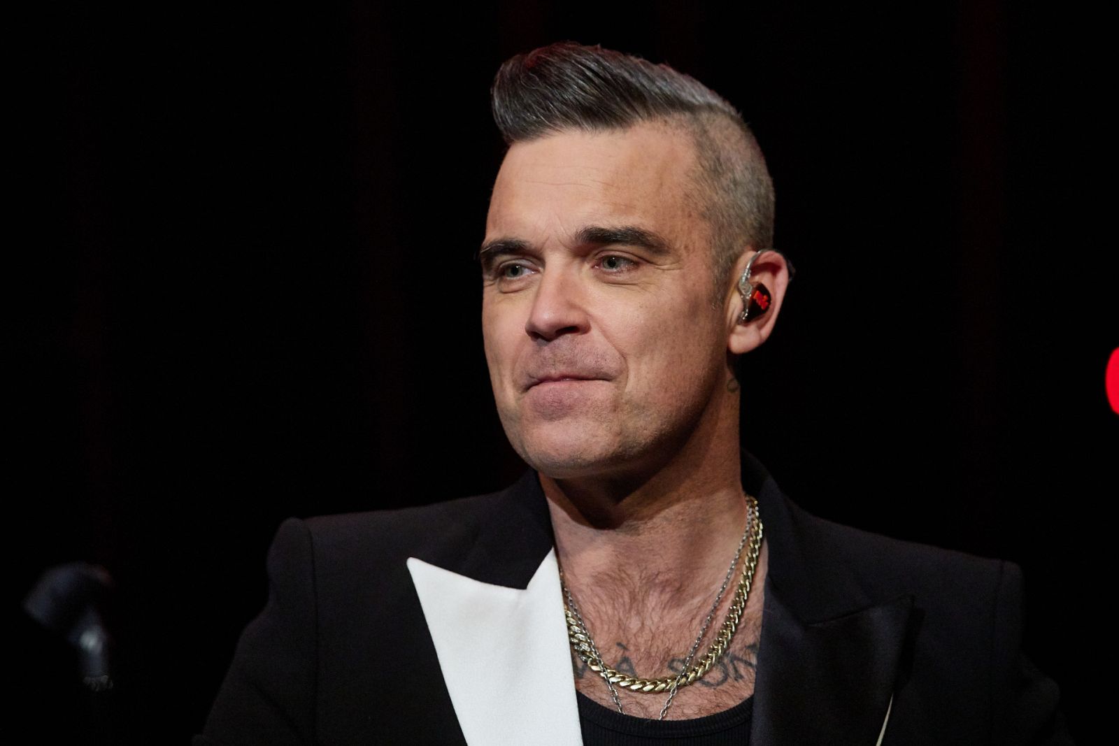 Cambio de look de Robbie Williams