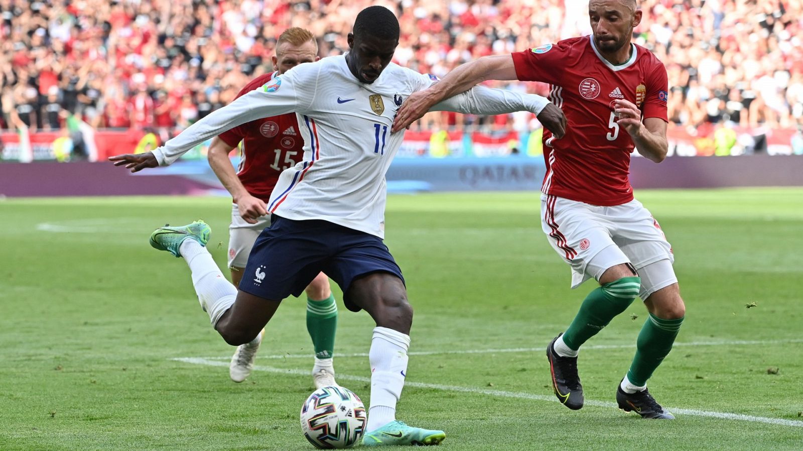 Dembélé disputando un encuentro durante la Eurocopa 2021. Reuters