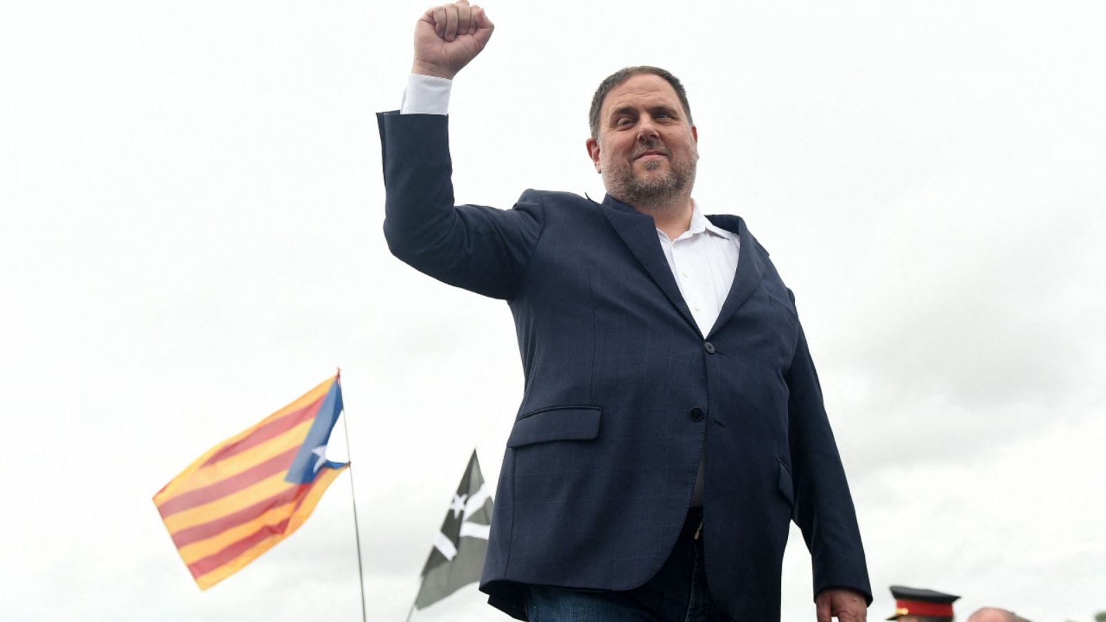 Una imagen del líder de ERC, Oriol Junqueras, tras salir de la cárcel catalana de Lledoners el miércoles 23 de junio de 2021.