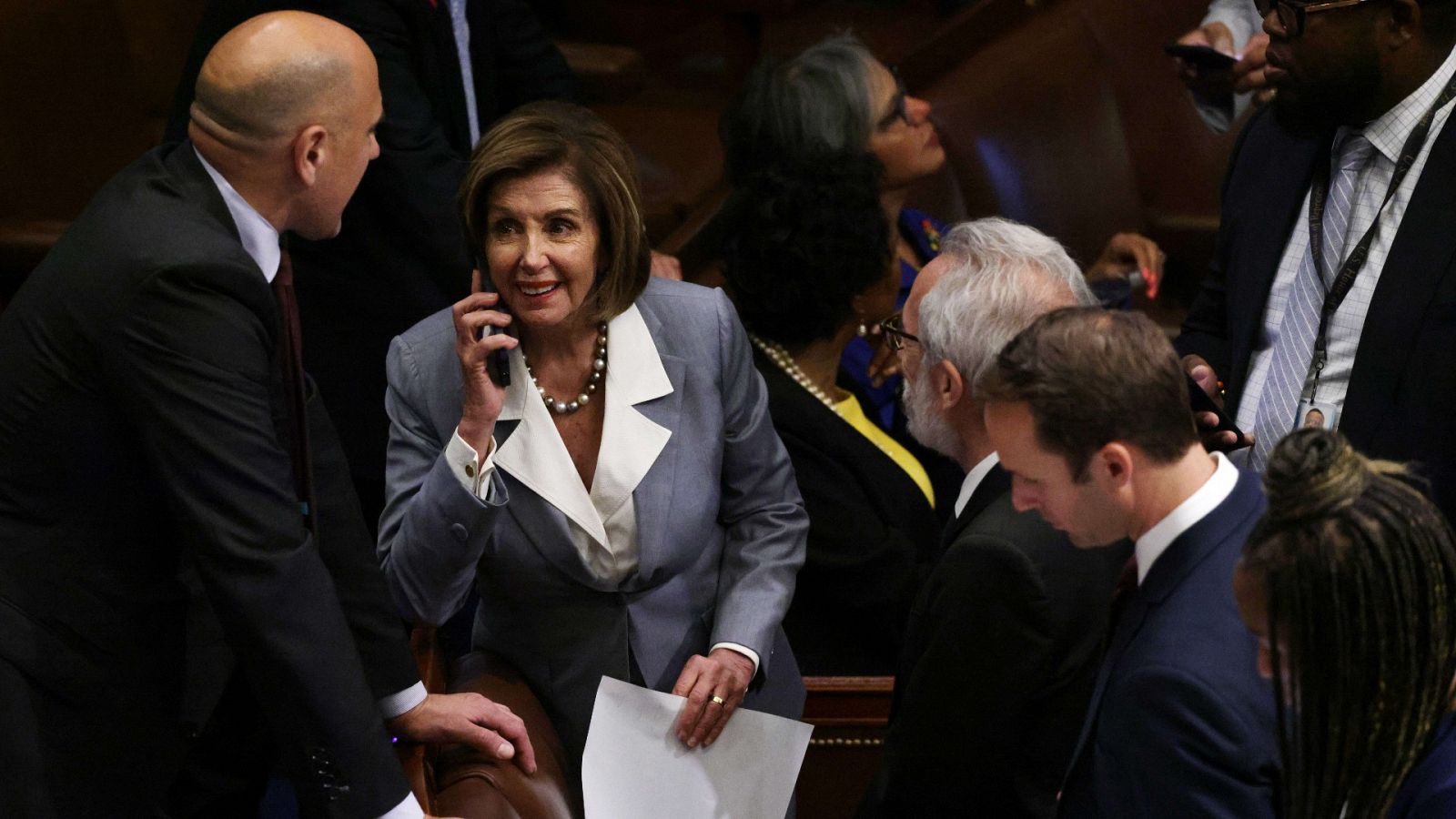 Nancy Pelosi durante la votacion para la creacion del comité de investigación