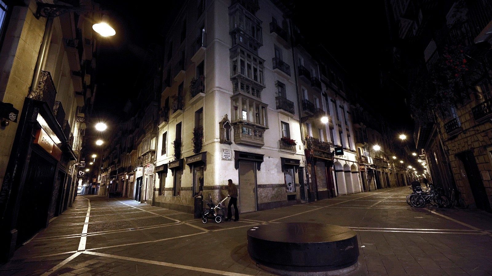 El casco Viejo de Pamplona durante una noche de mayo. 