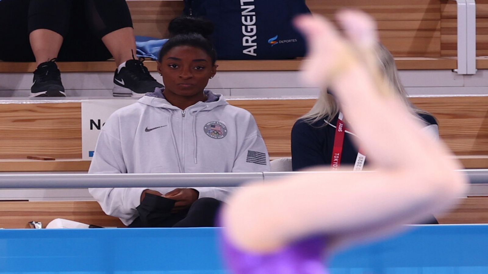 Simone Biles renuncia a competir en otras dos pruebas