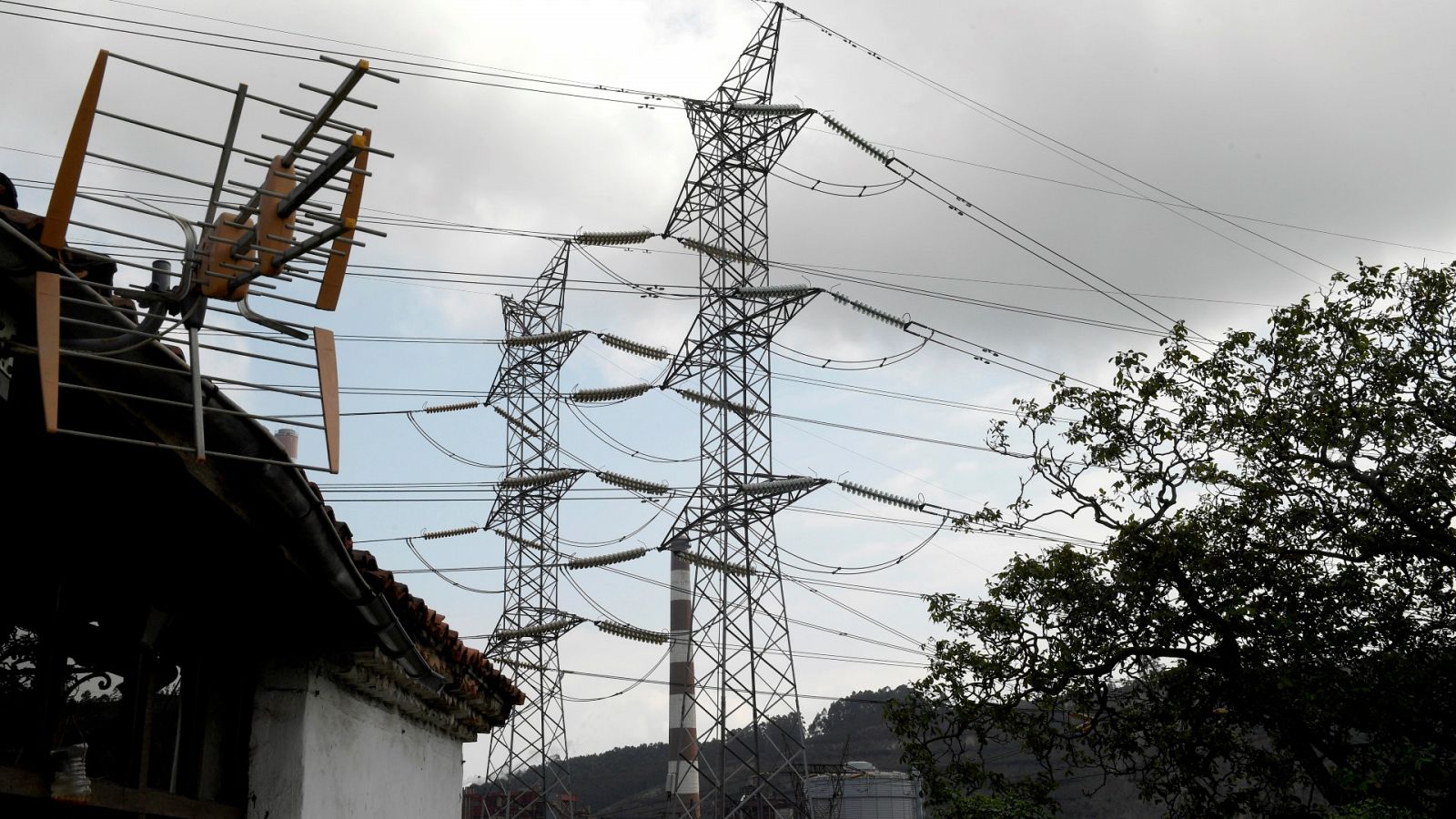 Alrededores de la Central Térmica de Aboño perteneciente al grupo EDP en Asturias