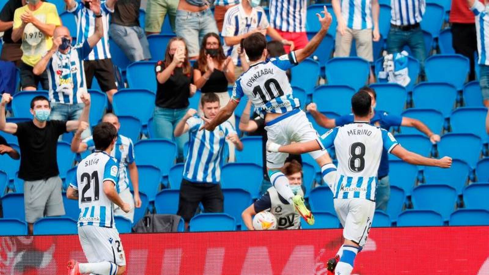 Mikel Oyarzabal celebra el gol de penalti ante el Rayo.