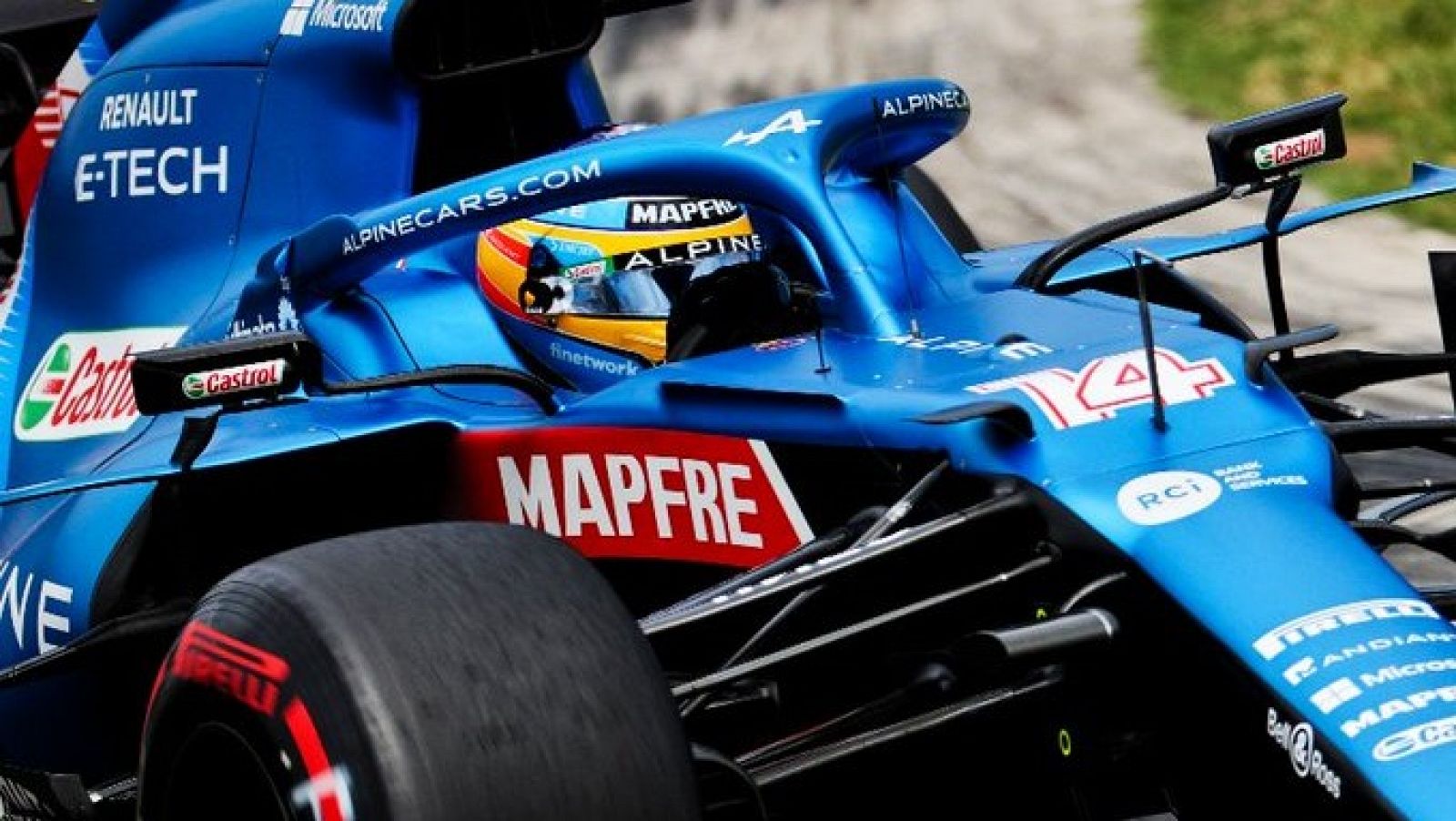 Fernando Alonso renueva con Alpine