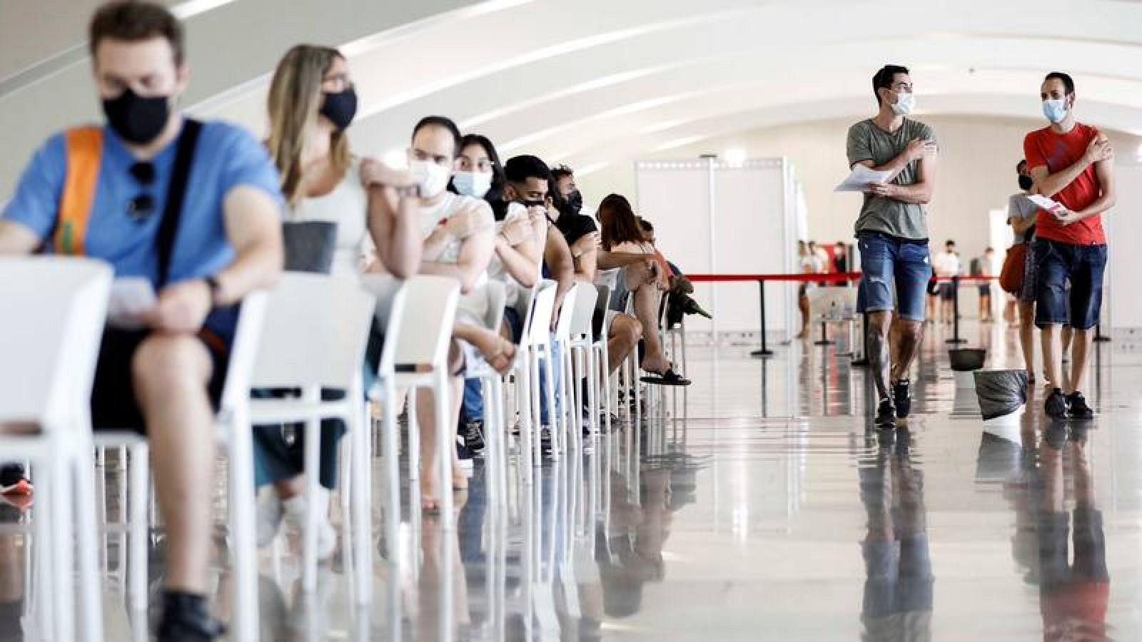 Vacunación en la Ciudad de las Artes y las Ciencias de Valencia, el pasado mes de julio.