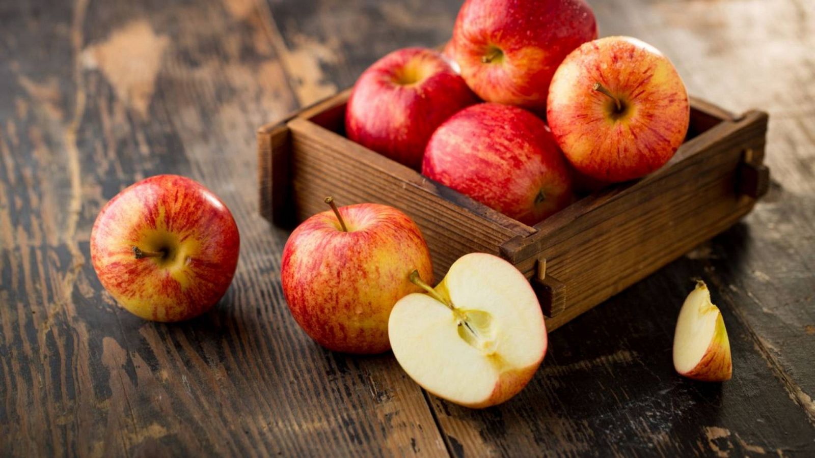 El fruto del manzano se ha llamado de múltiples maneras a lo largo de los siglos.