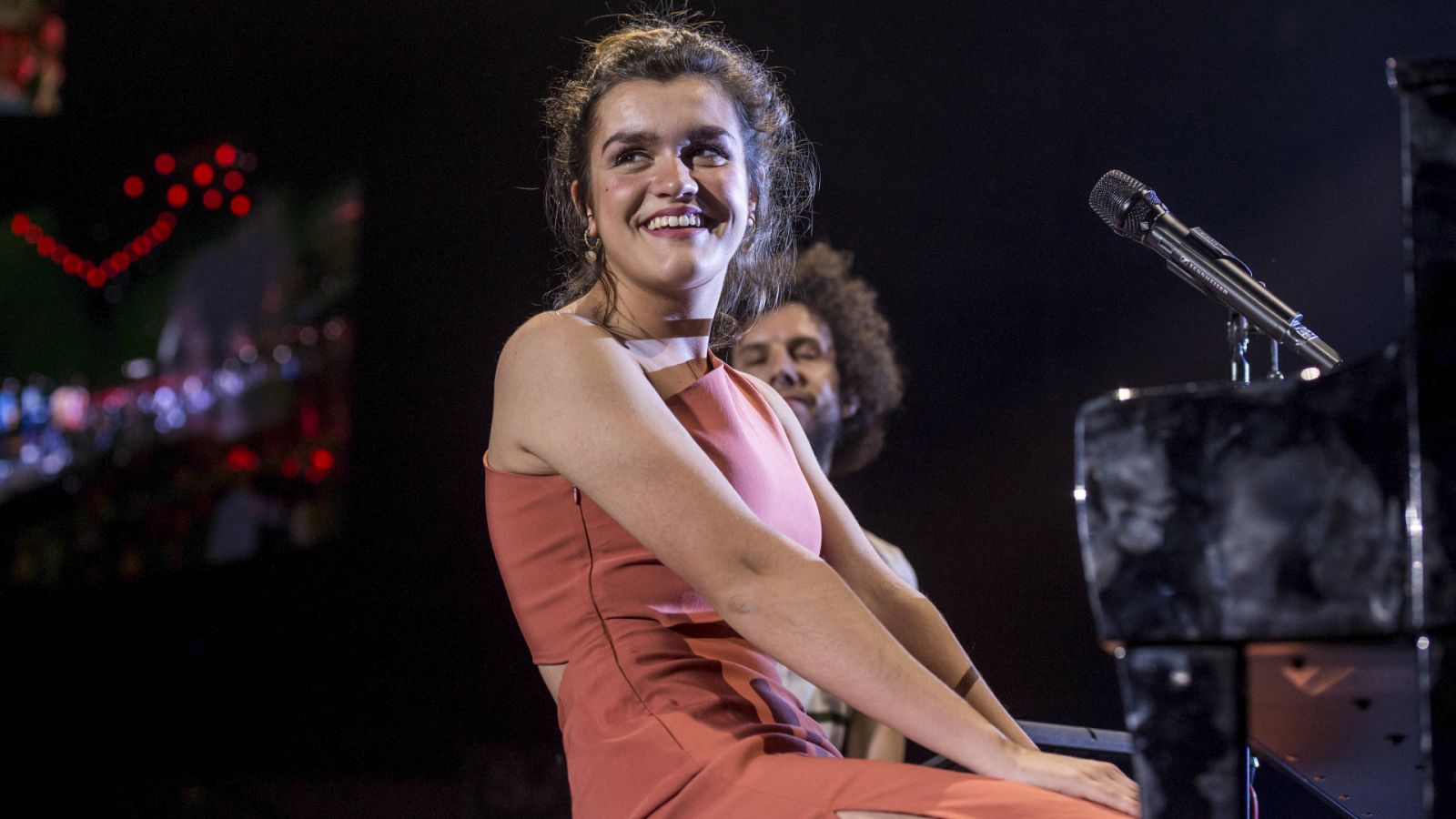 Amaia lanza "Yo invito" antes de lo previsto: "Gracias por filtrarme la canción"