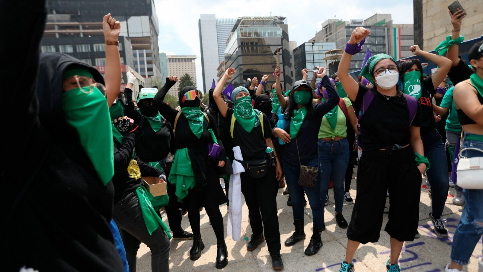 Colectivos feministas se manifiestan durante el Día de Acción Global por un aborto legal y seguro