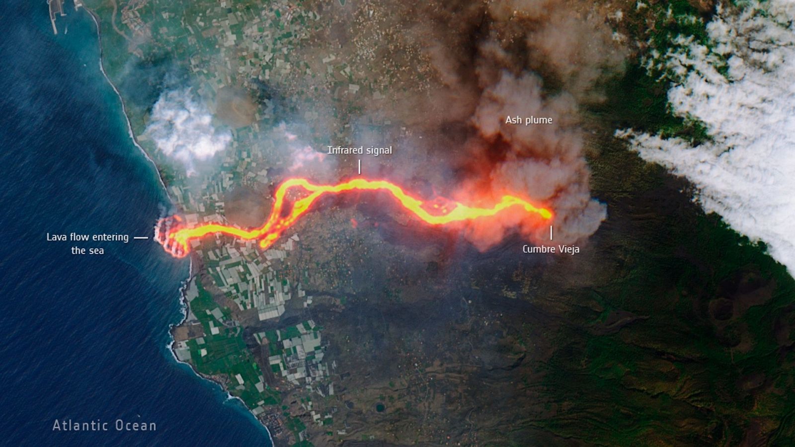 La imagen del satélite Copérnico de la Agencia Espacial Europea muestra la trayectoria de la lava volcánica en la isla de La Palma.