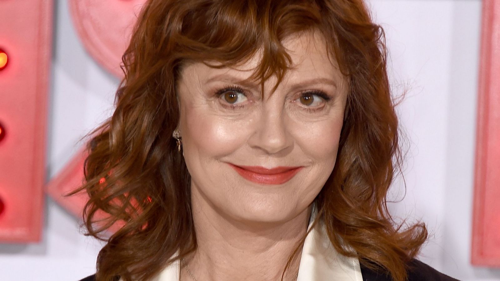 Susan Sarandon, estupenda con 75 años, sonríe a cámara