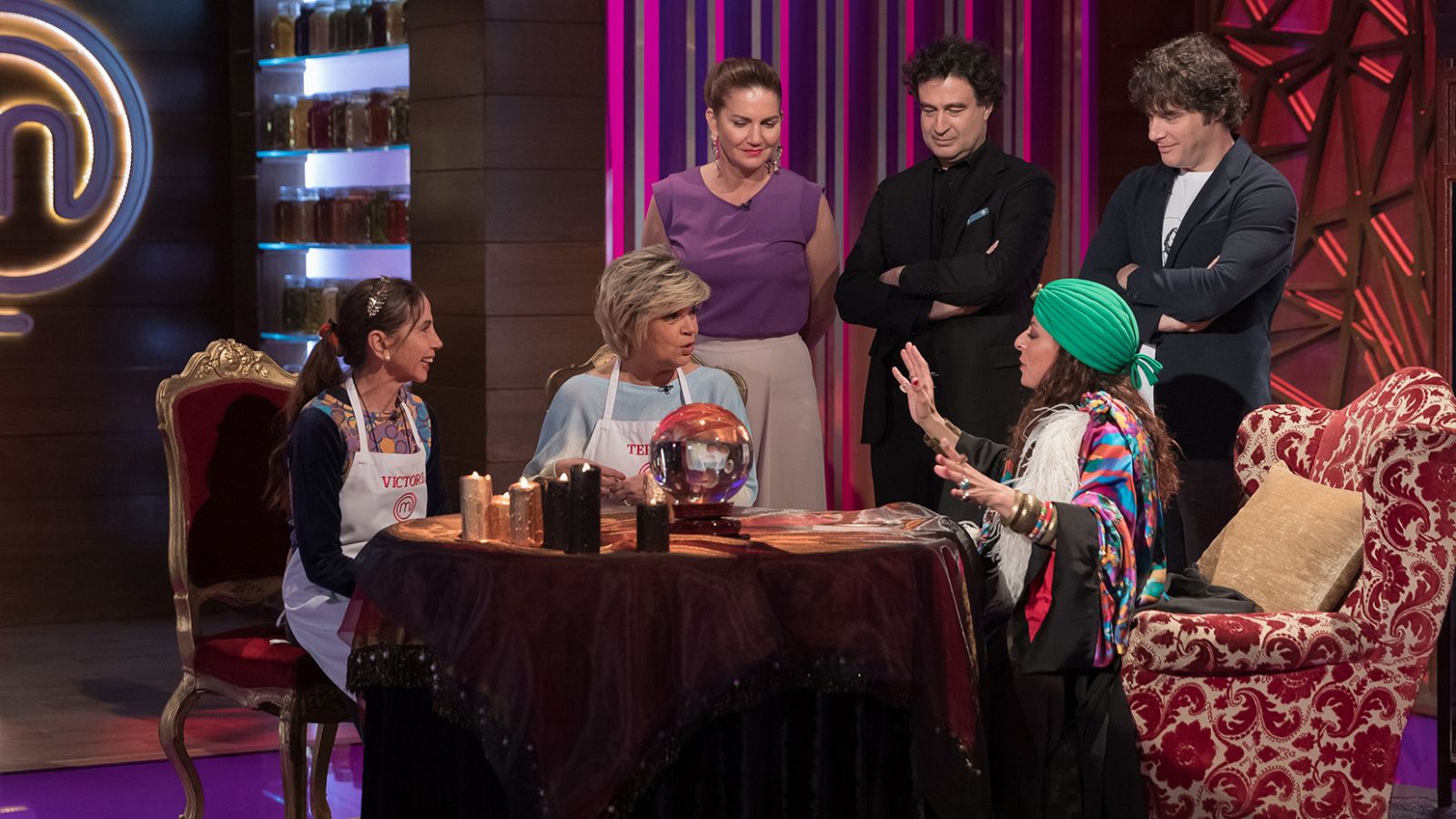 'MasterChef celebrity 6', con la pitonisa Cristina Medina