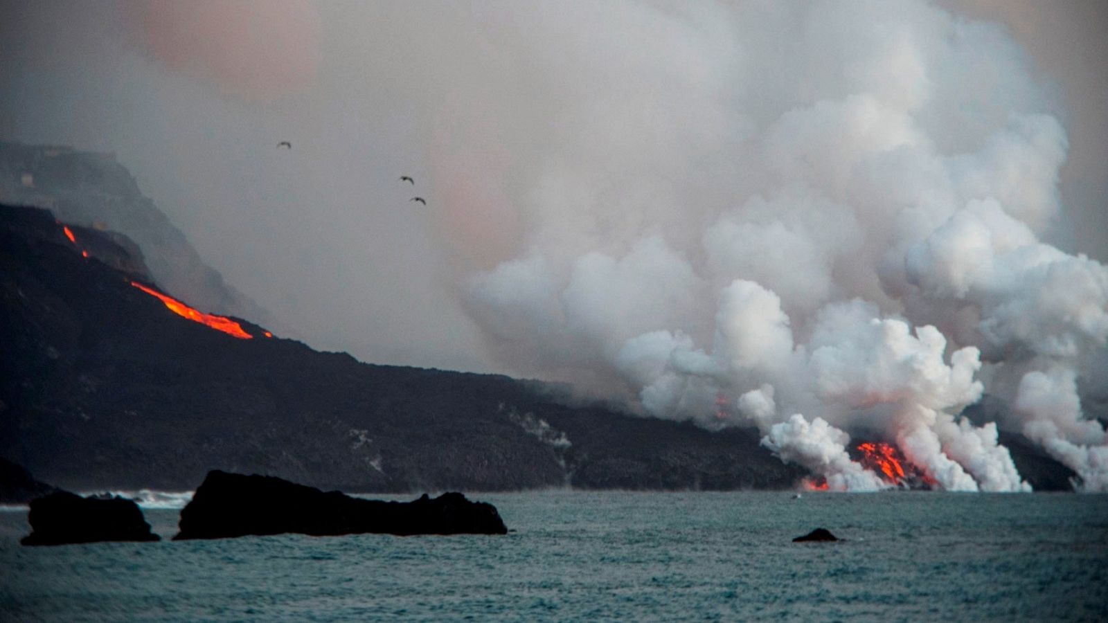 La fajana de La Palma, formada por la lava del volcán al llegar al mar