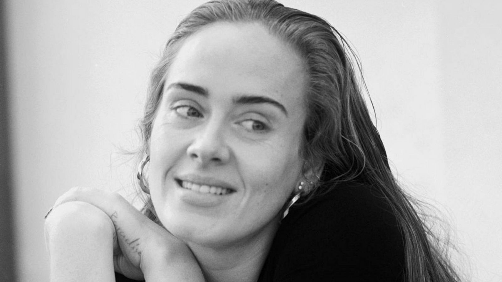  Adele