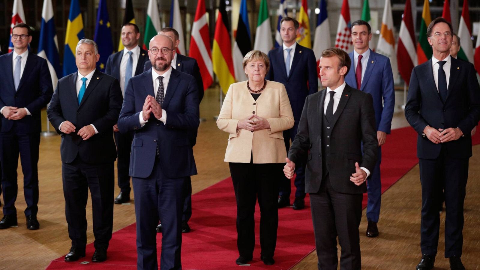 Los líderes de la UE se fotografían con la canciller alemana, Angela Merkel, en el que será su último Consejo Europeo