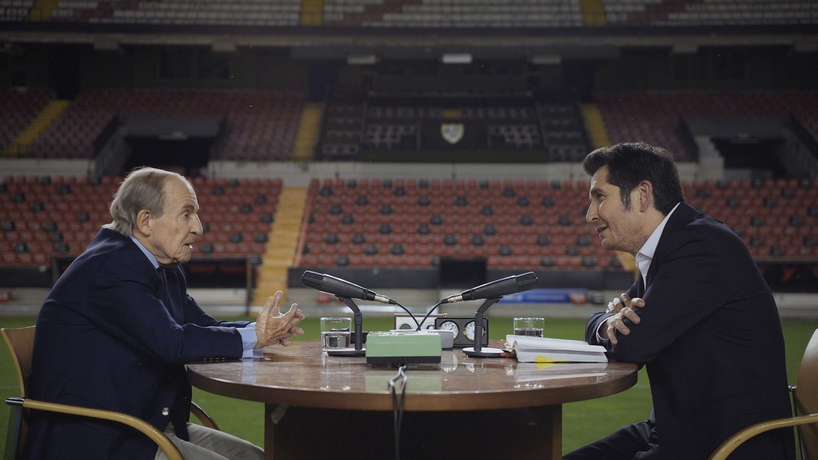  José María García junto a Carlos del Amor en 'La Matemática del Espejo'