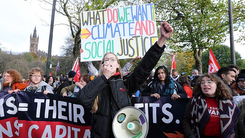 Los jóvenes recuperan en la cumbre de Glasgow las movilizaciones masivas por el clima tras el parón de la pandemia