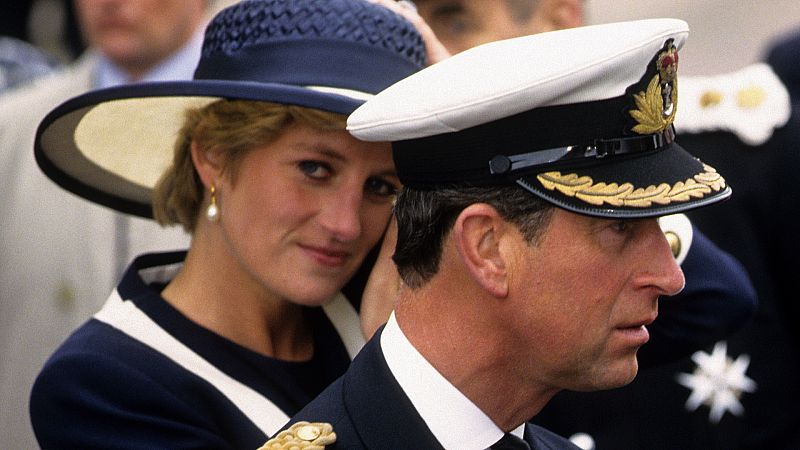 La popularidad de Lady Di y los celos del príncipe Carlos