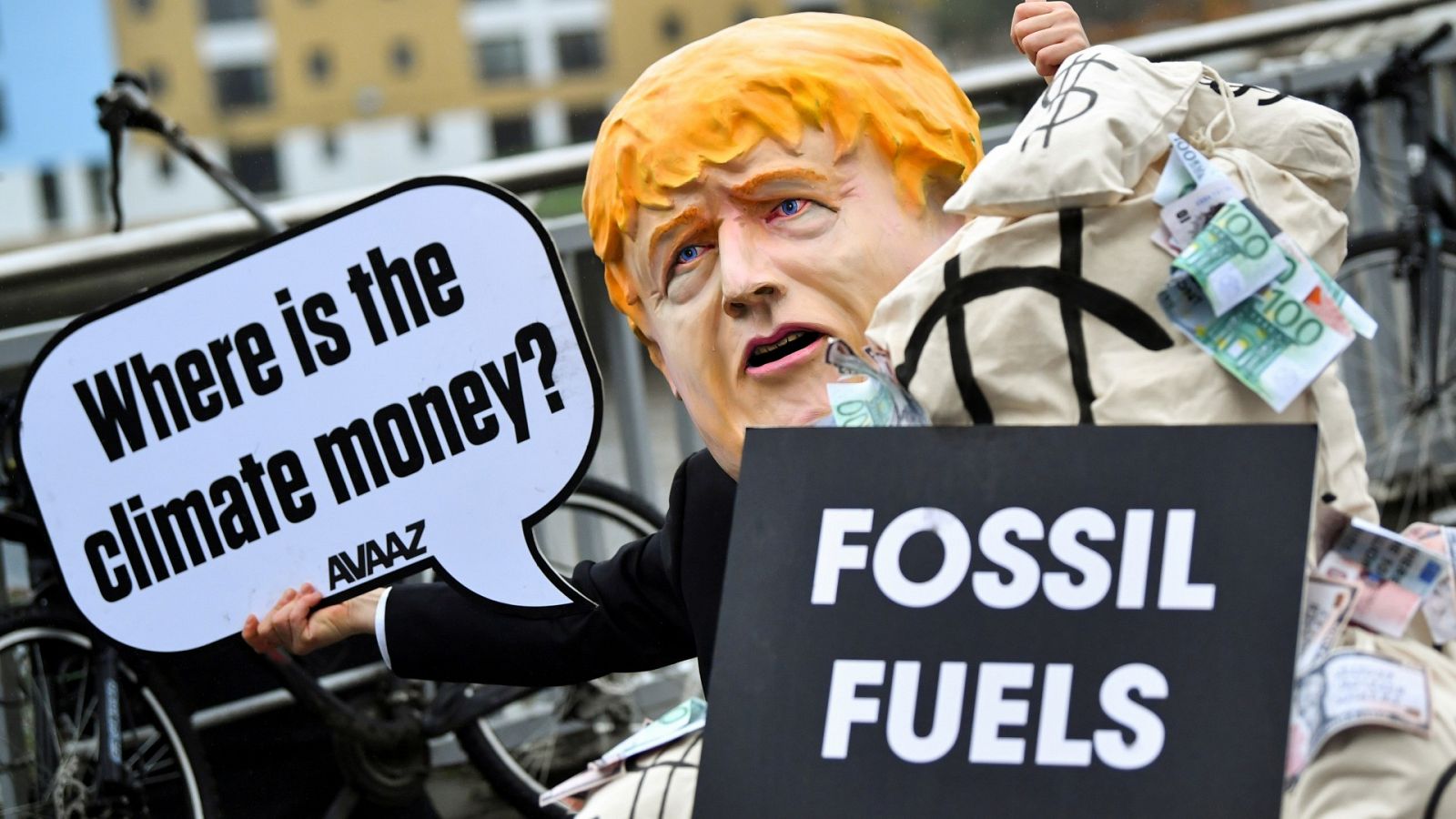 Protesta en Glasgow para reclamar la financiación climática prometida por los países ricos