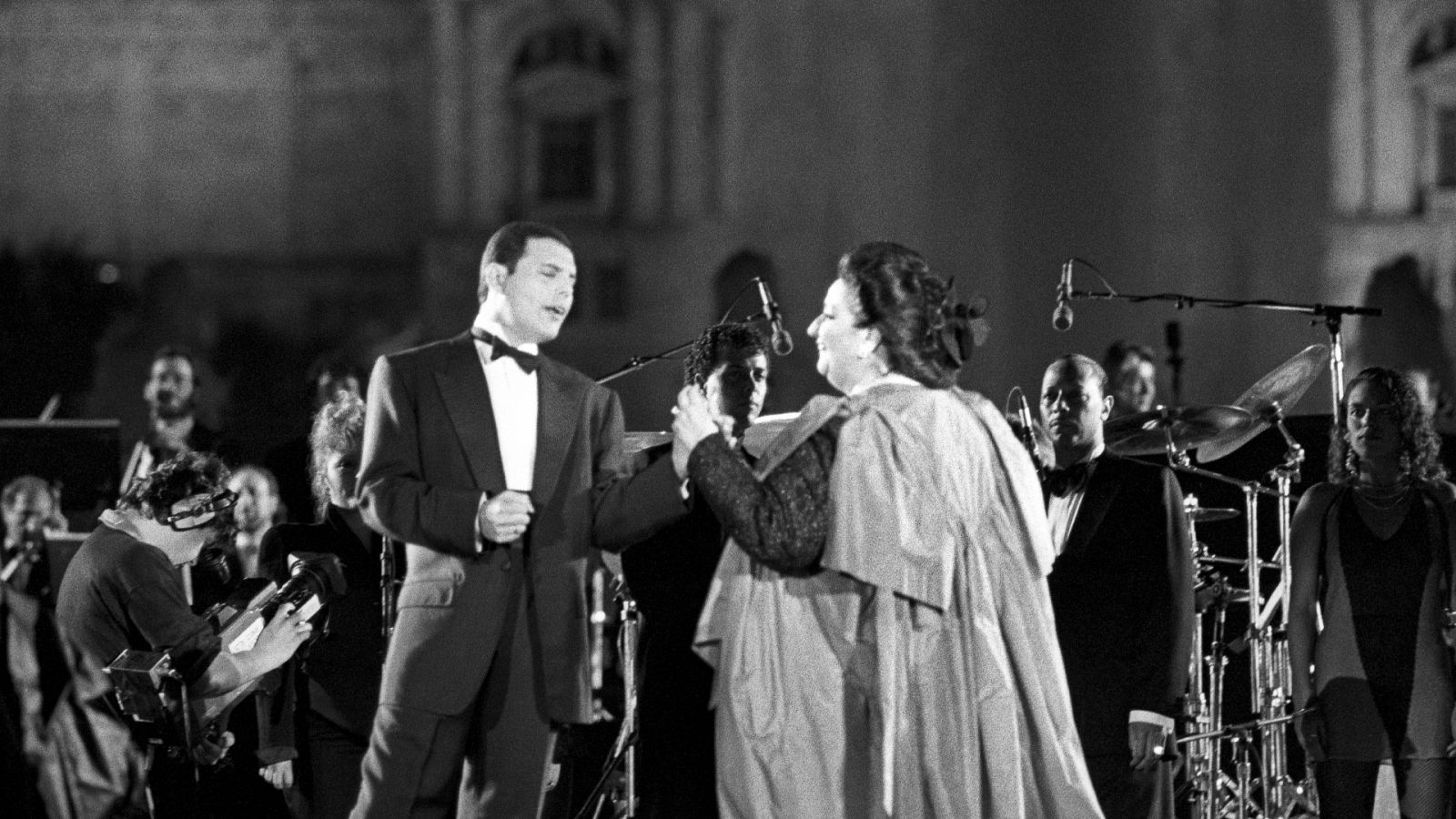 Freddie Mercury y Montserrat Caballé, durante su actuación en Barcelona en octubre de 1988.