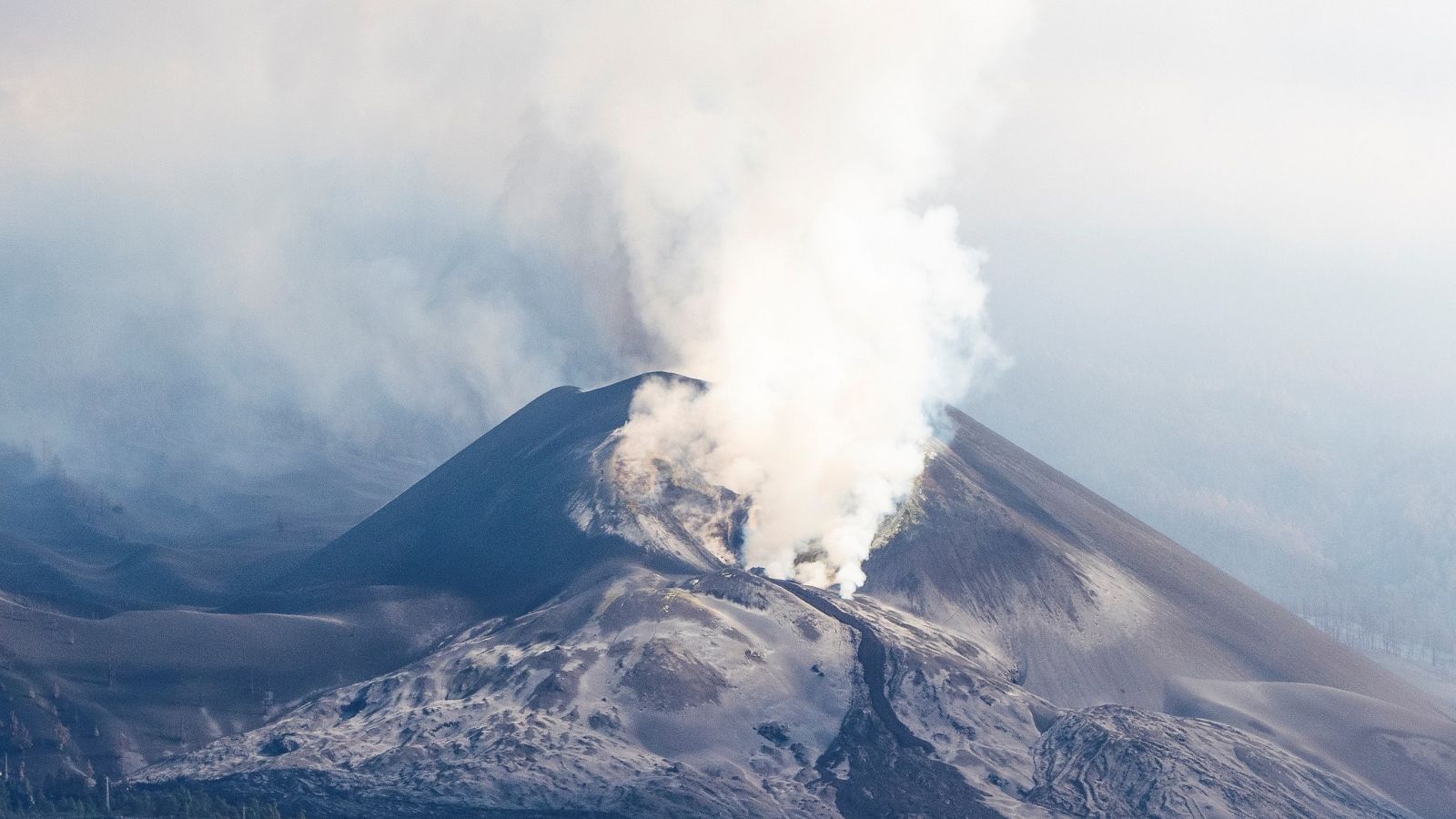 Imagen del volcán de Cumbre Vieja en su 66º día en erupción