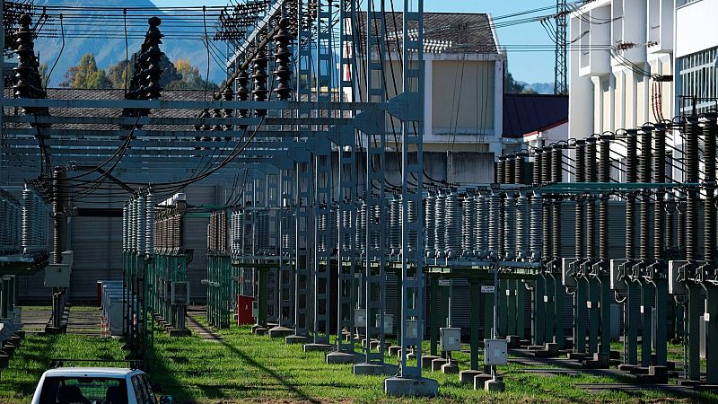 España, Francia, Italia, Grecia y Rumanía, piden una reforma del mercado eléctrico en la Unión Europea 