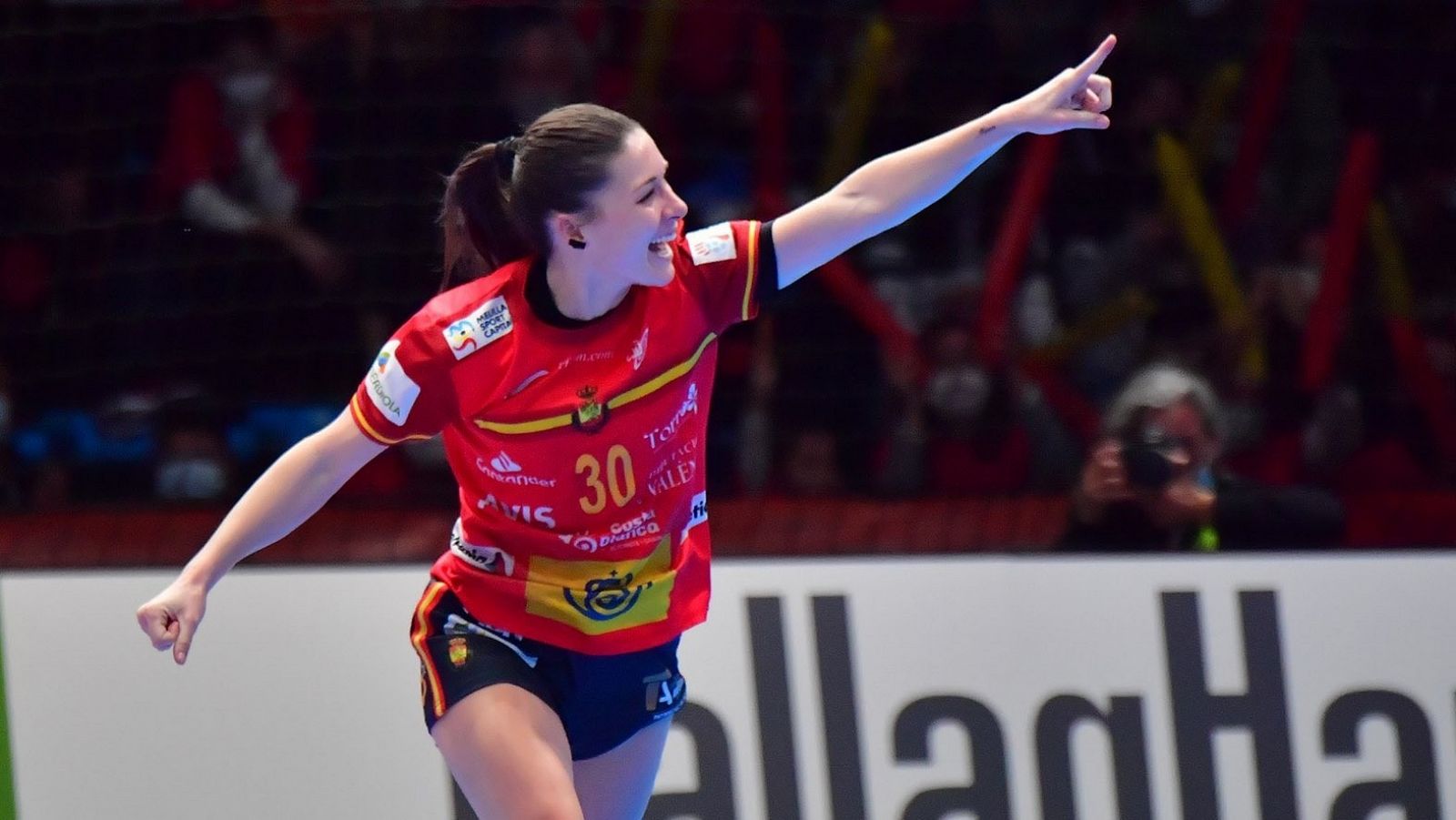 Sole López, jugadora de la selección femenina de balonmano