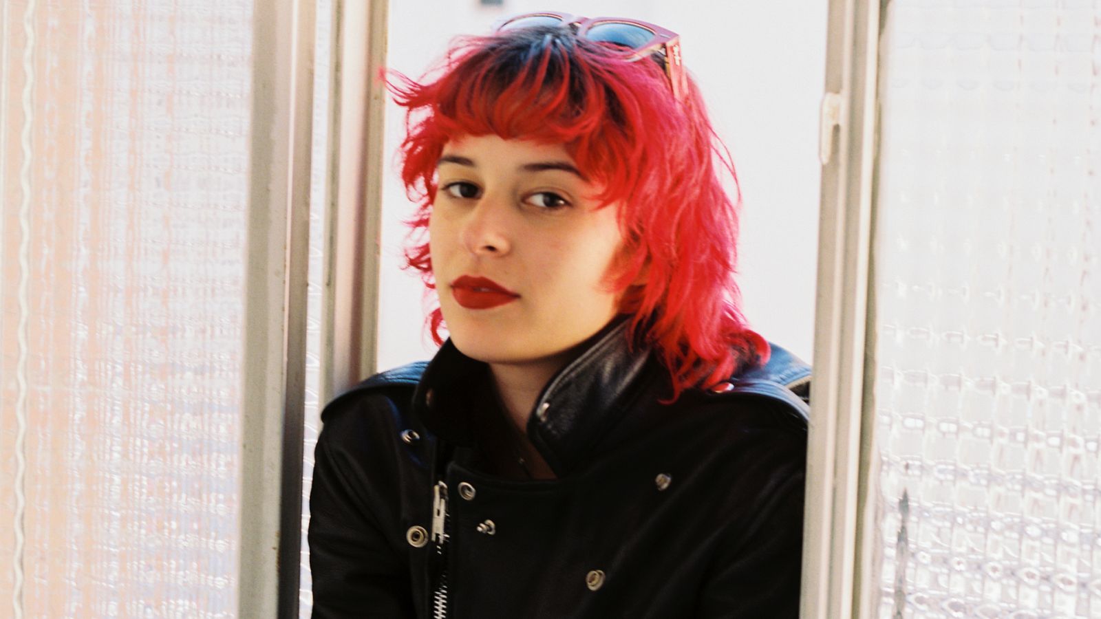 Así es "Sorry", el nuevo tema de Dora Postigo