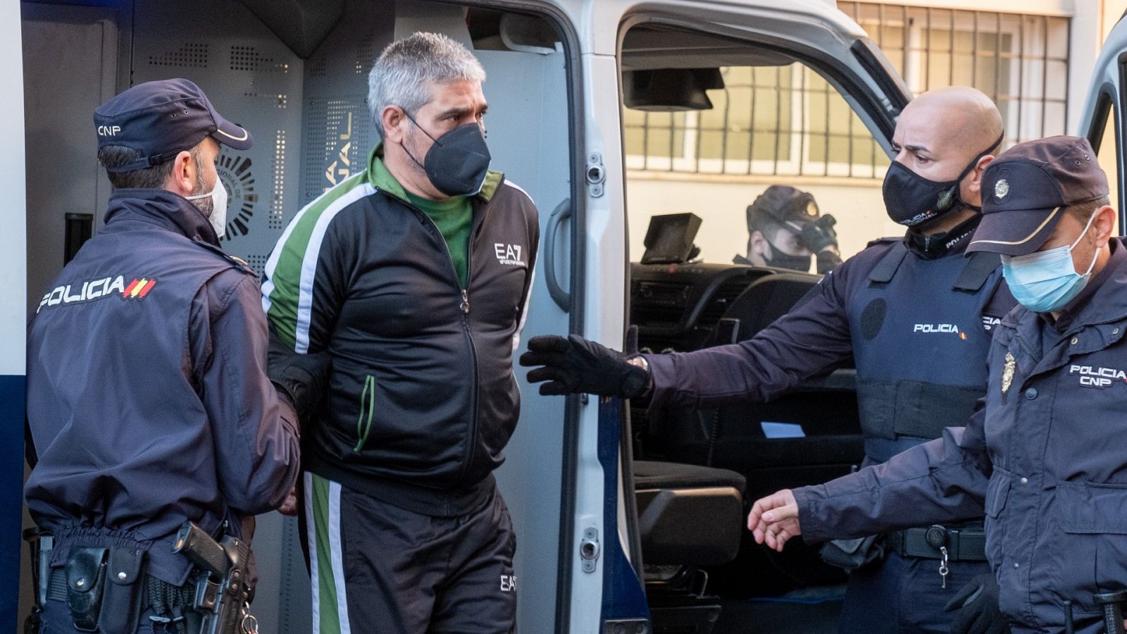 Bernardo Montoya, a su llegada a la Audiencia Provincial de Huelva.