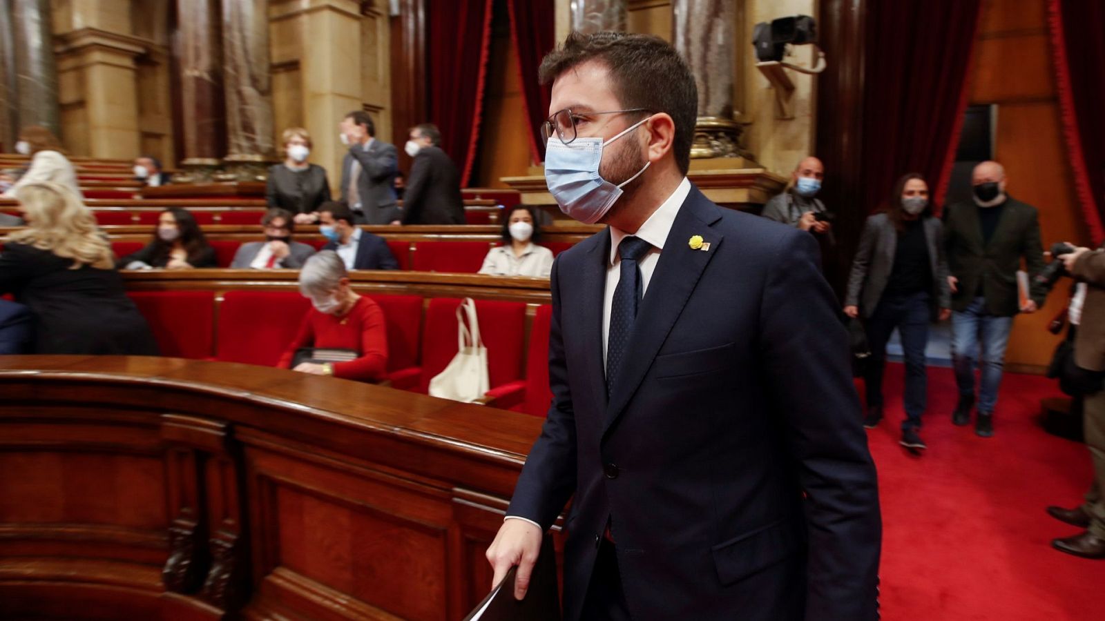 El presidente de la Generalitat, Pere Aragonès, a su llegada al hemiciclo del Parlament