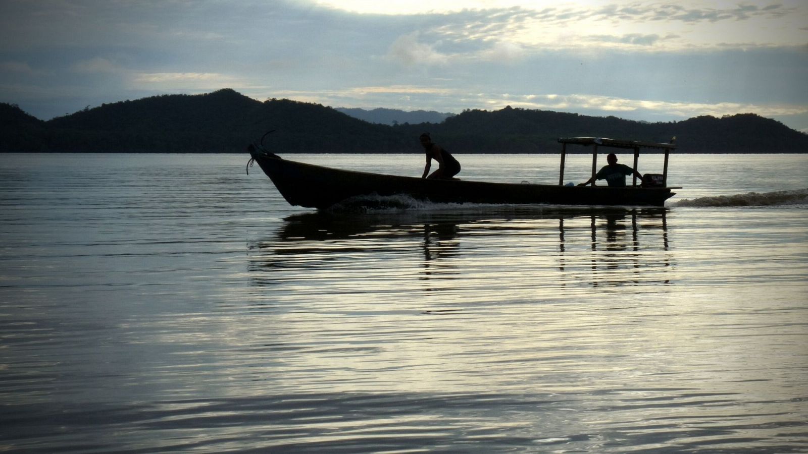 Amanecer en el Darién, Panamá_