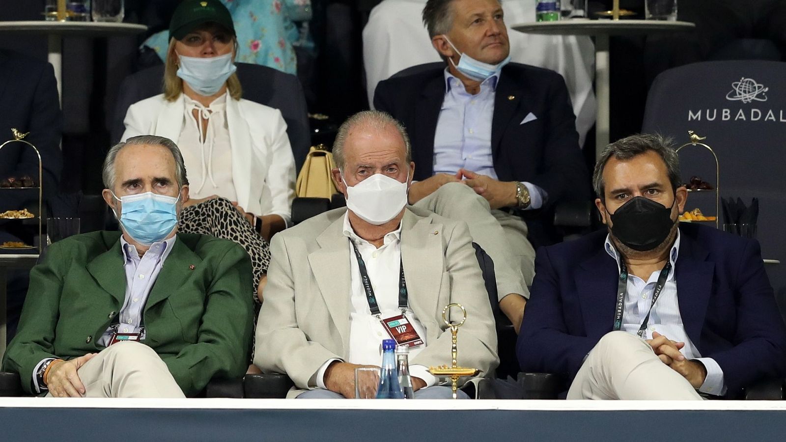 El rey Juan Carlos I durante un partido de Nadal en Abu Dabi