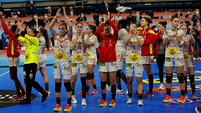 Las Guerreras agradecen el apoyo recibido por el público.