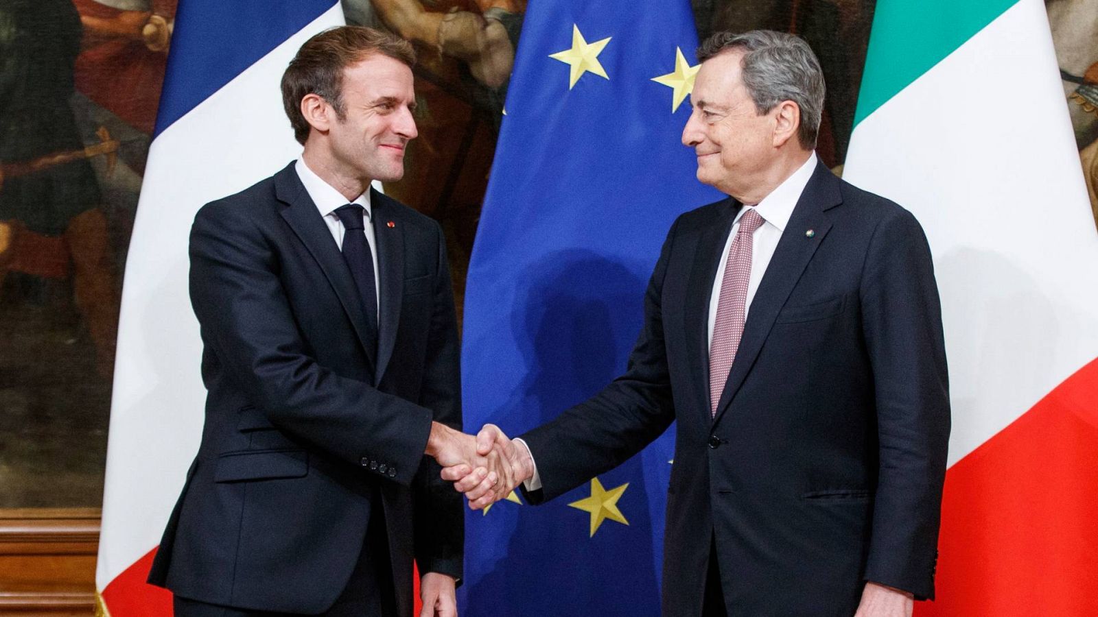 El presidente francés, Emmanuel Macron, y el primer ministro italiano, Mario Draghi, en una imagen de archivo