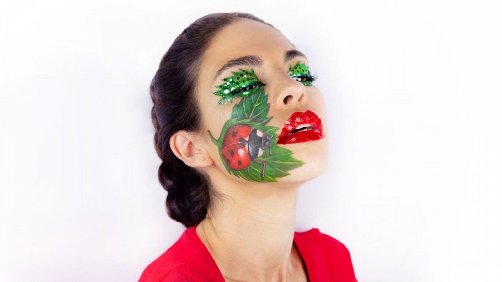  Nobodyisugly: "También hay belleza en las imperfecciones"